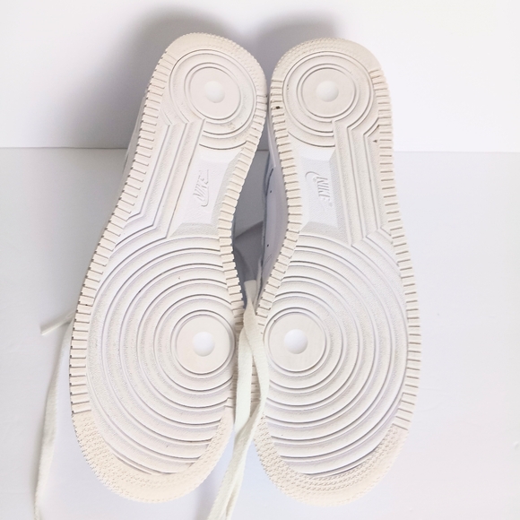 Nike Men Air Force One Low All White 2024 Sneakers Size 10.5 - Picture 4 of 7
